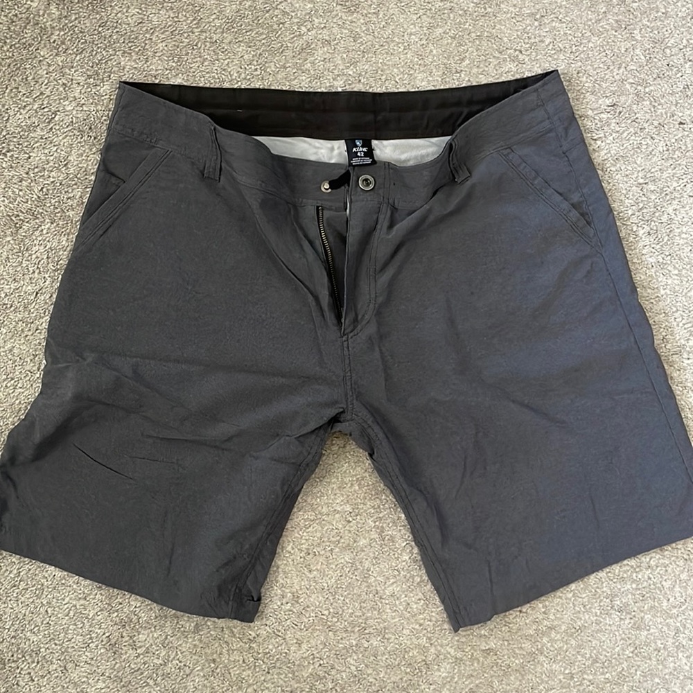 Kuhl shorts 42x10